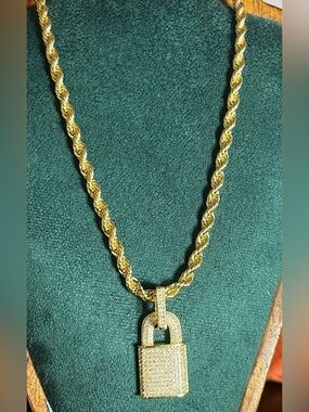 Gold Rope Chain Pendant Necklace with Pavé Padlock 20” FABULOUS!!!